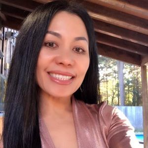 Meet your Posher, Tina